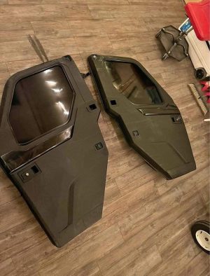 5492ade5-dc53-4a6e-9f61-a340e28ec28b 2016 Polaris Ranger XP 1000 doors.